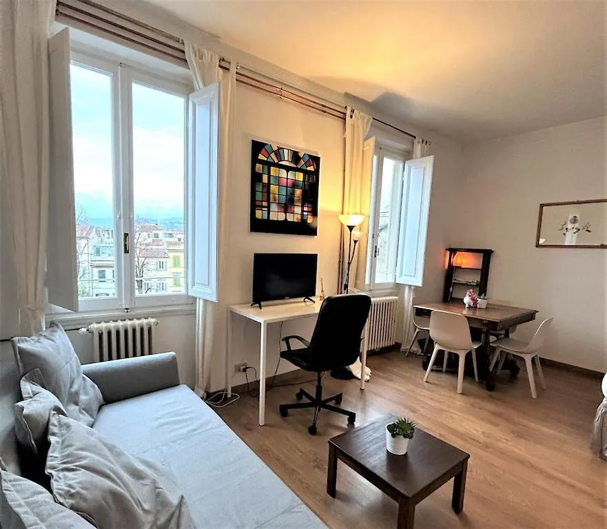 Vespucci Florence Studio 0*,  Italy